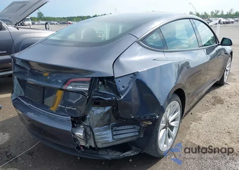 2021 Tesla Model 3 Long Range Dual Motor All-Wheel Drive z USA, uszkodzony, nr VIN 5YJ3E1EB0MF902654